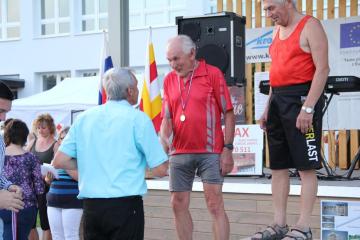 Ceny a medaile odovzdával pán starosta a pán podpredseda TSK. Kategória muži E: 1-Jozef Bašovský, 2-František Číž, 3-Ivan Reichman Ceny a medaile odovzdával pán starosta a pán podpredseda TSK. Kategória muži E: 1-Jozef Bašovský, 2-František Číž, 3-Ivan Reichman
