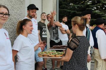 Stavanie mája Stavanie mája